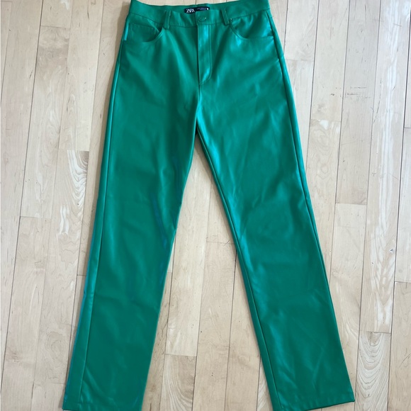 ZARA Vibrant Green Faux Leather Pants size Med - Picture 2 of 6